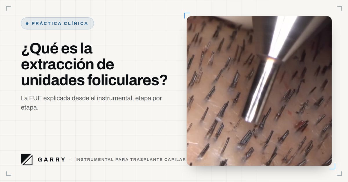¿Qué es la extracción de unidades foliculares? - primer plano de un punch FUE incidiendo alrededor de una unidad folicular
